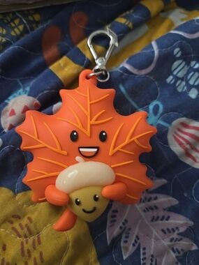 Brand New Bath & Body Works Light Up Leaf Pocketbac Holder